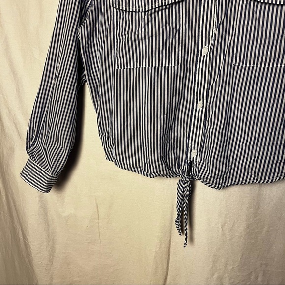 BeachLunchLounge | Blue Striped Boxy Button Front Tie Waist Top, XL - Picture 5 of 7